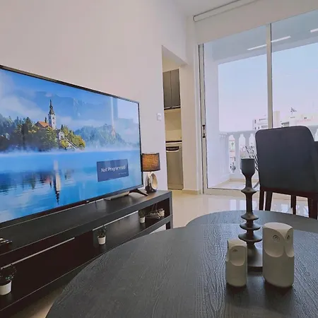 Cosmo * ניקוסיה